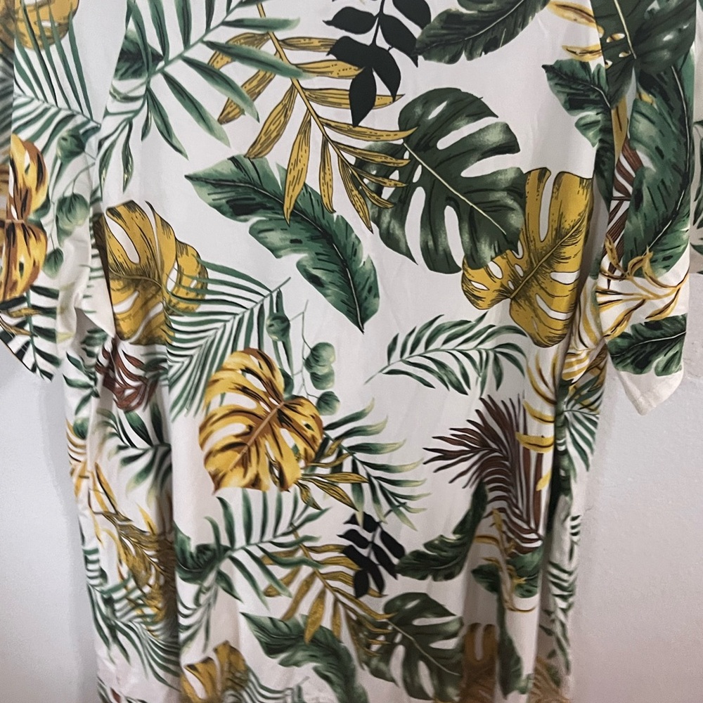 Perseption Leaf Pattern Blouse - Picture 4 of 4